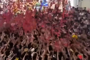 海南三亞大悅城「天降紅包雨」現場有人受傷