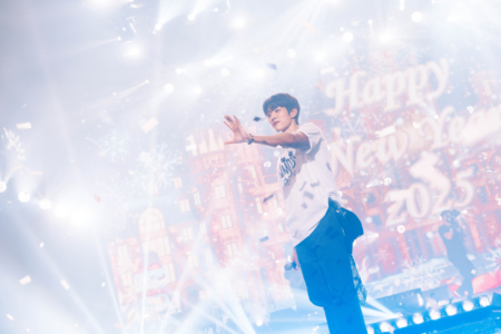 南韓男團INFINITE於2025年2月22日在馬來西亞吉隆坡舉行《INFINITE 15周年限量版世界巡演——吉隆坡站 2025》演唱會。圖為INFINITE成員李成烈。(Star Planet星藝娛樂提供)