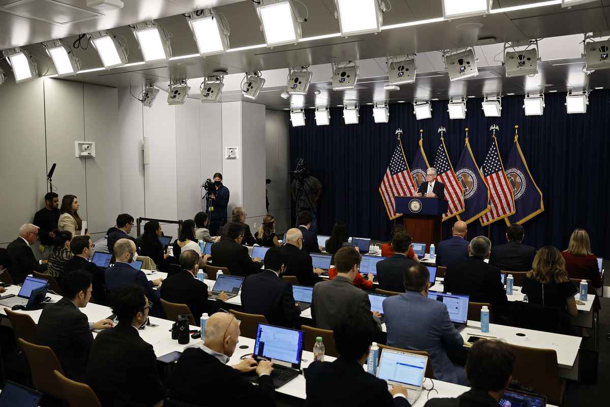  2022年11月2日，美聯儲主席鮑威爾（Jerome Powell）在11月為期兩天的議席會議結束後召開例行的記者新聞會。（Chip Somodevilla/Getty Images）