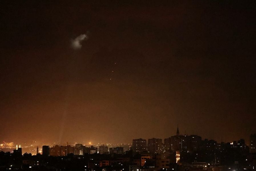 哈馬斯發射燃燒氣球 以色列再次空襲加沙