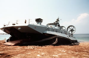 美智庫：台海新威脅 中共改民船用於兩棲作戰