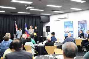 澳洲墨爾本政策晚宴 法輪功學員揭中共酷刑迫害