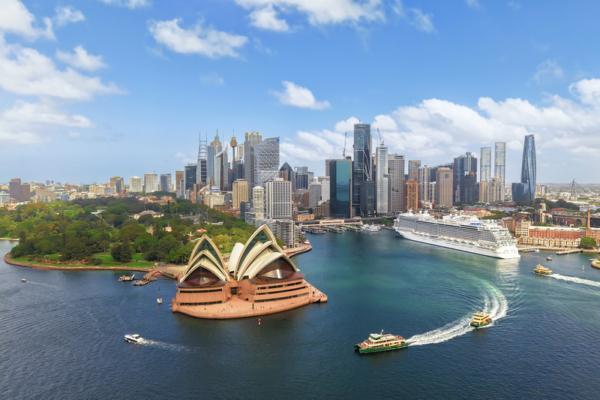 「藝術家散發著光芒」神韻悉尼持續火爆