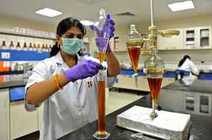 國際藥廠正將供應鏈移出中國 印度受益