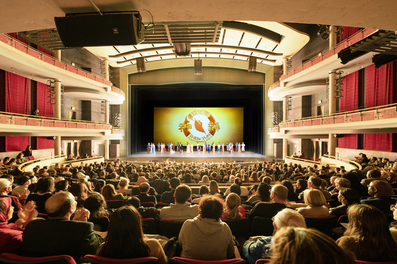 神韻加拿大密市首場爆滿 廳長市長頒褒獎