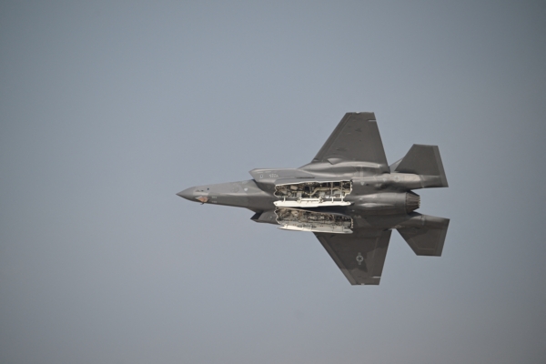 【圖輯】2025杜拜航空展 多國尖端裝備亮相