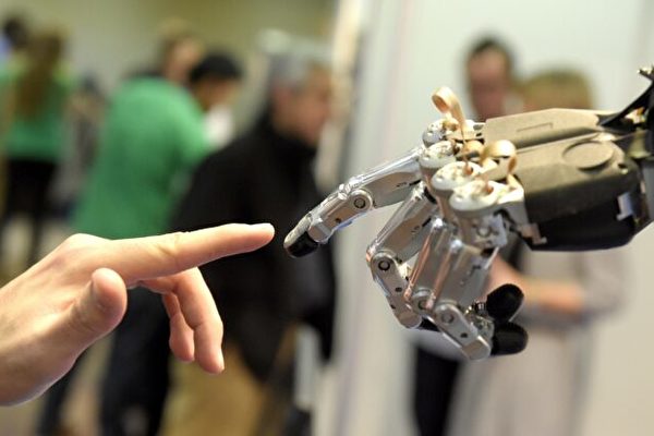 【名家專欄】人類不可以當作機器去管理