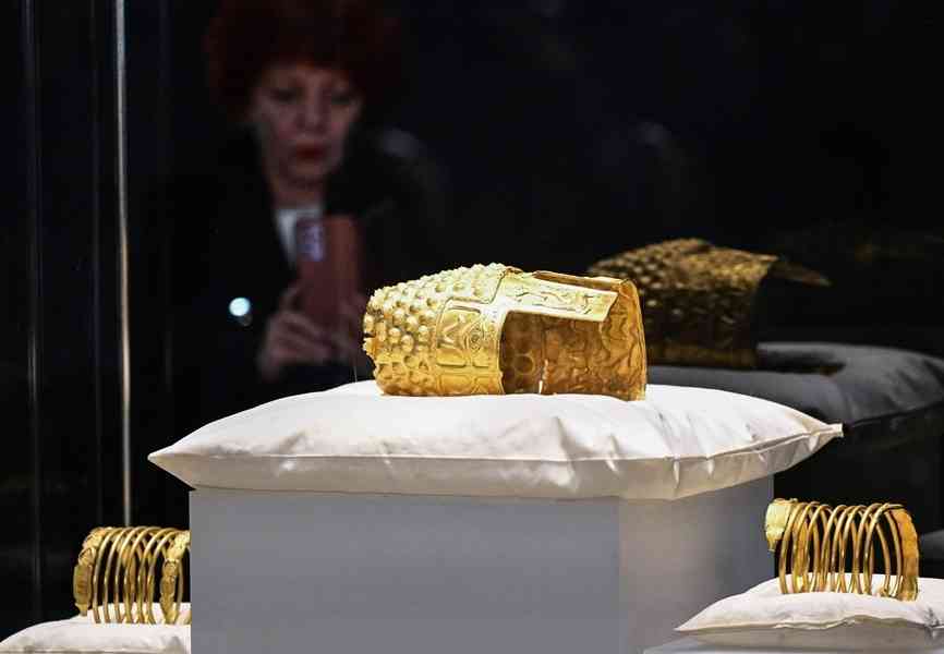 借給荷蘭展覽被盜 國寶級金頭盔歸還羅馬尼亞