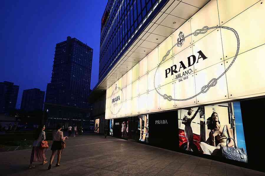 大陸奢侈品市場連兩年收縮 Prada持續關店