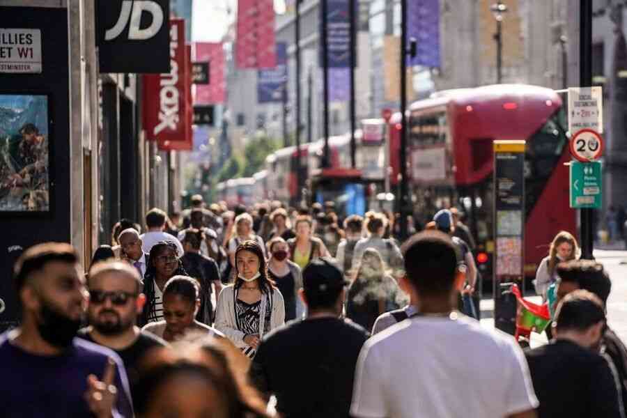 英國淨移民降至17萬 尋求庇護者達8.8萬