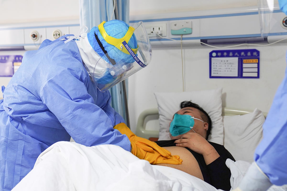 武漢中共病毒被指隱蔽性強。圖為示意圖。（STR/AFP via Getty Images）