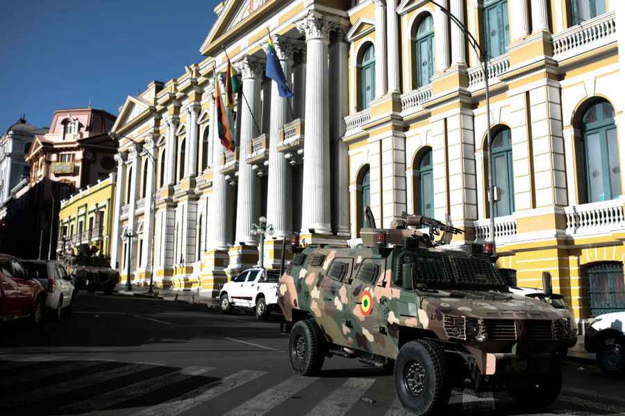 玻利維亞政變 中國產裝甲車故障影片熱傳