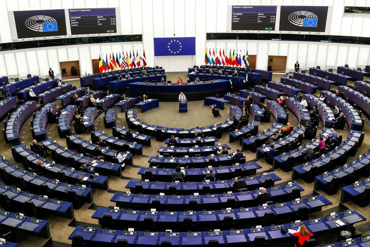2021年9月14日，歐洲議會成員在位於法國東北部史特拉斯堡的歐盟議會出席全體會議。（JULIEN WARNAND/POOL/AFP via Getty Images）