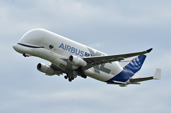 鯨形的空中客車Beluga XL是天空中最大的「野獸」之一，於2020年1月份開始提供全面服務。（REMY GABALDA/AFP）