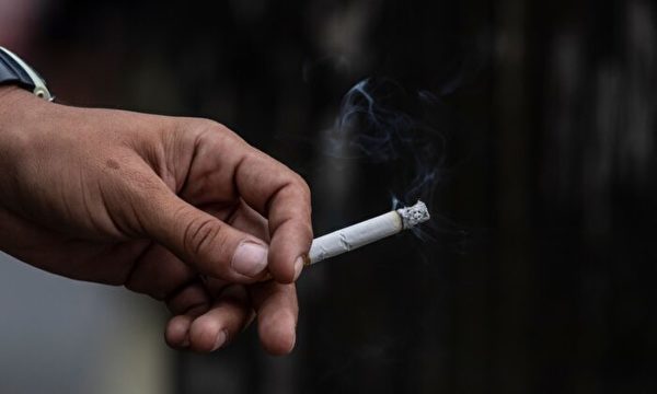吸煙者只要補充β-紅蘿蔔素，就會增加罹患肺癌的風險。（Yuri Cortez/AFP via Getty Images）