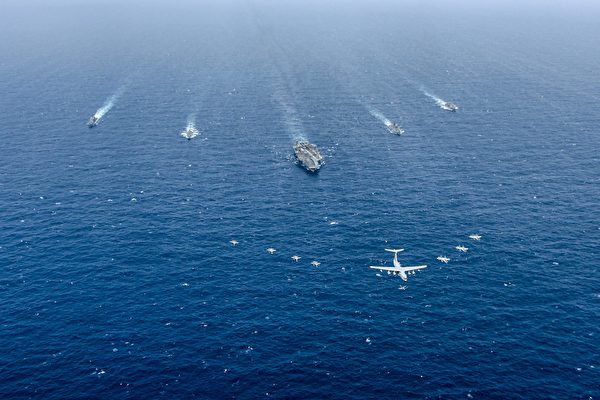 2021年6月24日，列根號航母艦隊（CVN76）與印度海軍和空軍共同在印度洋演練。（美國海軍）
