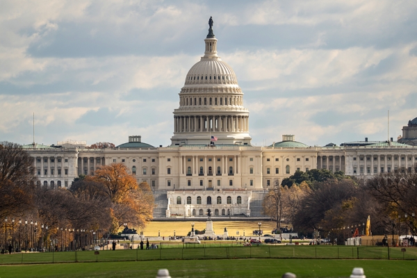 美國眾議院一票優勢成功推進四項撥款法案