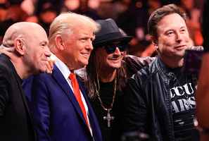 特朗普忙裏偷閒 與馬斯克觀看終極格鬥冠軍賽