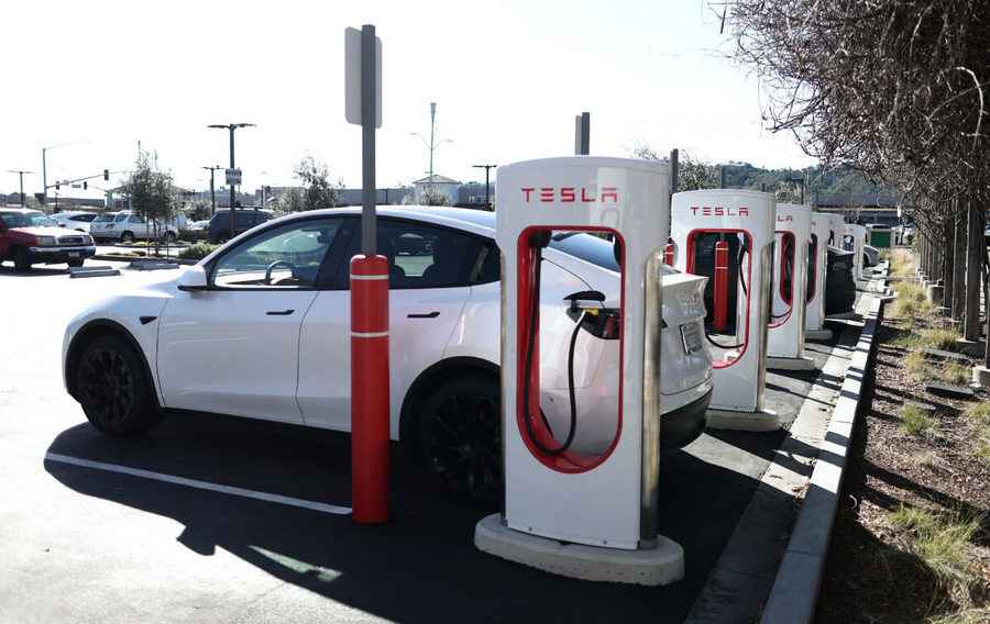 電動車充電站營運公司搶灘歐美 爭奪黃金地段