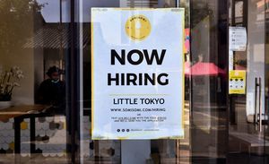 美五月就業增近56萬人 失業率創疫情後新低