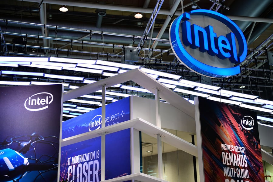 半導體巨頭Intel將採台積電5納米晶片
