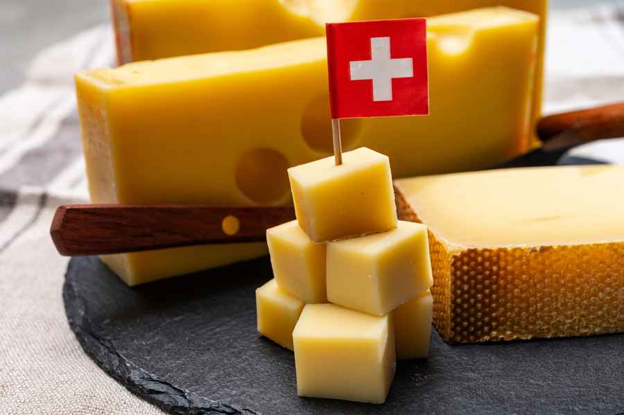 瑞士Cheese的洞 竟與農場的草有關