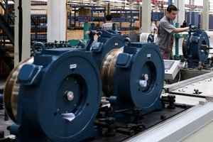 中國製造業7月意外收縮 經濟復甦不穩定