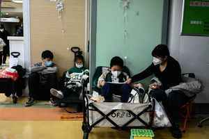 中國醫院大量兒童同時生病 急診等待時間異常