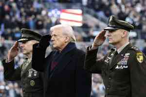 【圖輯】特朗普觀看陸海軍大學欖球賽