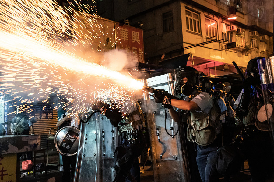 中共軍隊在香港邊境集結 專家：或虛張聲勢