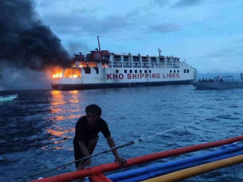 菲律賓渡輪起火 船上120人全部獲救
