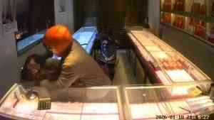 福建金店爆搶劫案 悍匪電擊女店主