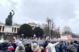 伊朗抗議活動在大學校園內再度爆發