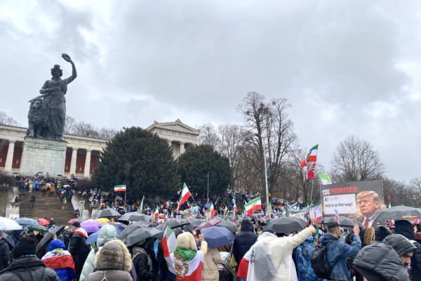 伊朗抗議活動在大學校園內再度爆發