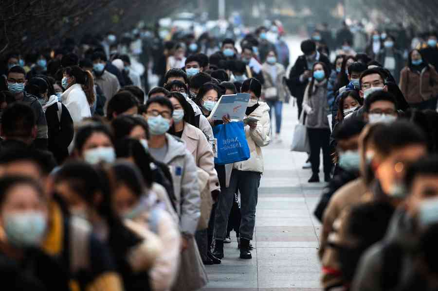 【中國觀察】體制內鐵飯碗爭奪戰的背後