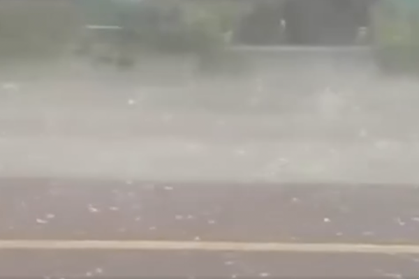 廣州大學教室窗戶遭強風吹爆 學生受傷