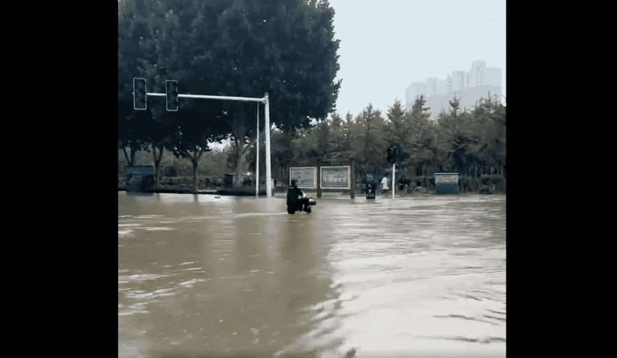 河南南陽等地遇極端大暴雨 社旗成澤國