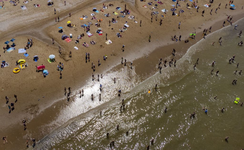 圖為7月19日，荷蘭的一個海灘上。 （Photo by BART MAAT/ANP/AFP via Getty Images）
