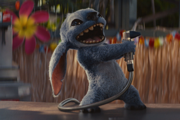 《史迪仔》(Lilo & Stitch)上映8周後,成功突破10億美元大關,成為2025年首部超過10億美元的美國電影協會(MPA)電影。(迪士尼提供)