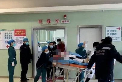 1月13日，武漢兒童醫院消化內科主任彭罕鳴遭一男子持刀砍傷。（網絡圖片）