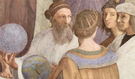 《雅典學院》局部。身披黃袍的背影、手裏拿著地球儀的托勒密(Ptolemy)是地理學家、數學家、天文學家;對面拿著天球儀的是瑣羅亞斯德(Zoroaster),被視為瑣羅亞斯德教的精神奠基人。戴黑帽的是古希臘畫師阿佩萊斯(Apelles),拉斐爾以自己為原型創作;旁邊的白衣人是普同佔尼斯(Protogenes),古希臘畫家,阿佩萊斯的對手。拉菲爾也以當時的一位年輕畫家為原型創作。(公有領域)