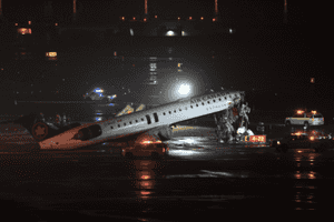 紐約約拉瓜迪亞機場空難 調查指追蹤系統失靈