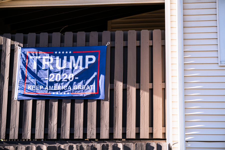 支持特朗普連任 澳維州小鎮掛旗「讓美國偉大」