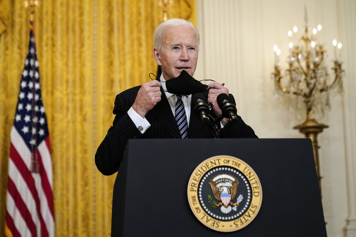 2021年3月18日，拜登在華盛頓特區白宮東廳發表講話，關於政府應對中共病毒的措施問題。（Drew Angerer/Getty Images）