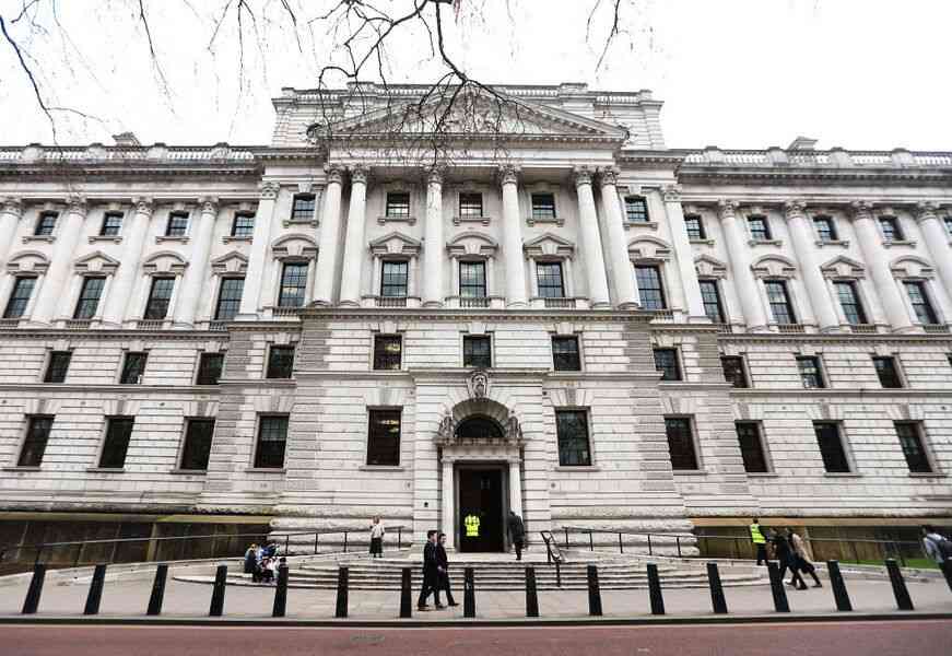 英國財政部一個月稅收超1,100億 創歷史新高