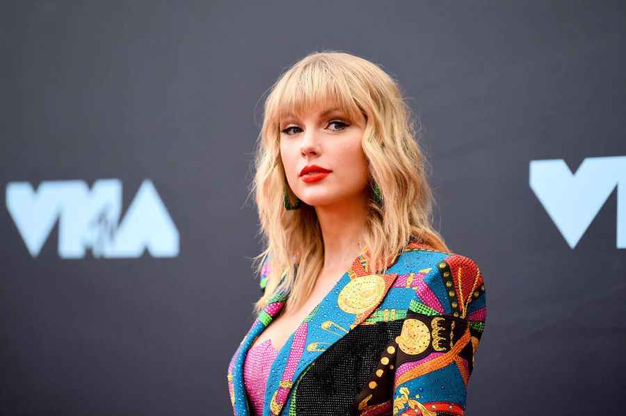 Taylor Swift在時代巡迴演唱會前夕推出新歌