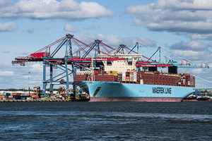 「杭州號」貨輪遭襲 馬士基宣布暫停紅海船運