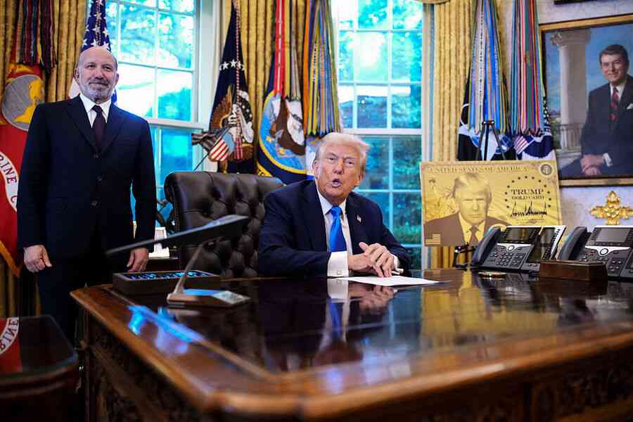 特朗普政府「金卡」簽證計劃草案已提交審查