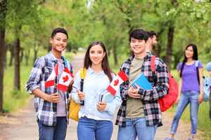 加拿大發學生簽證數同比增加 印度佔多數