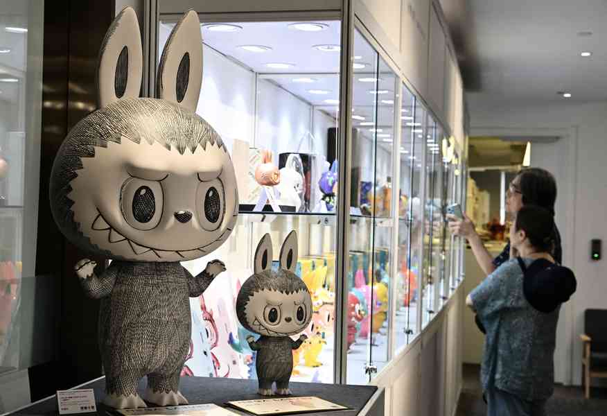 泡泡瑪特股價大跌7.11% 市值蒸發295億港元